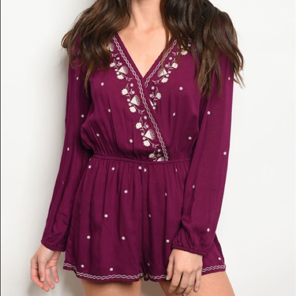 Last One! Long Sleeve Romper - Picture 3 of 5